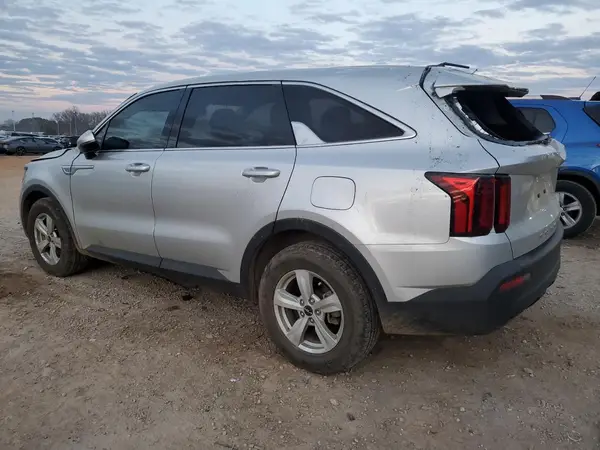 5XYRG4LC5NG138053 2022 KIA SORENTO - Image 2