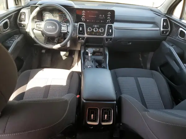 5XYRG4LC6PG176068 2023 KIA SORENTO - Image 8