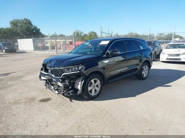 5XYRG4LC7MG037594 2021 KIA SORENTO - Image 2