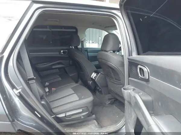 5XYRG4LC7NG094024 2022 KIA SORENTO - Image 8