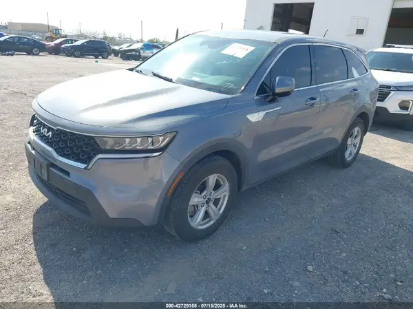 5XYRG4LC7PG178699 2023 KIA SORENTO - Image 2