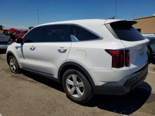 5XYRG4LC8MG016009 2021 KIA SORENTO - Image 2