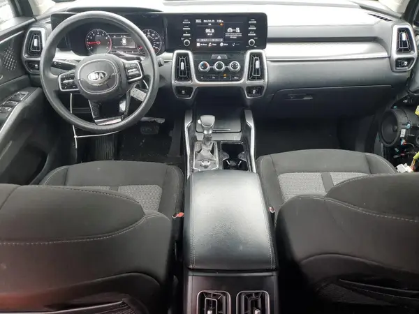 5XYRG4LC8MG041394 2021 KIA SORENTO - Image 8