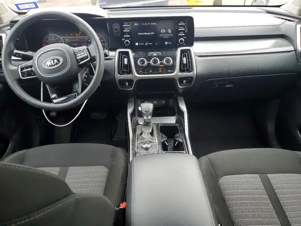 5XYRG4LC8MG052136 2021 KIA SORENTO - Image 8