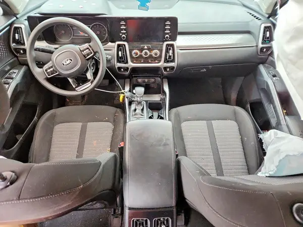 5XYRG4LC8MG052220 2021 KIA SORENTO - Image 8