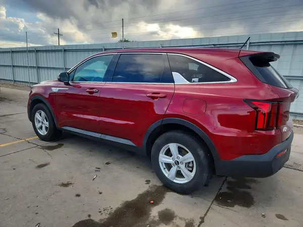 5XYRG4LC8MG066196 2021 KIA SORENTO - Image 2