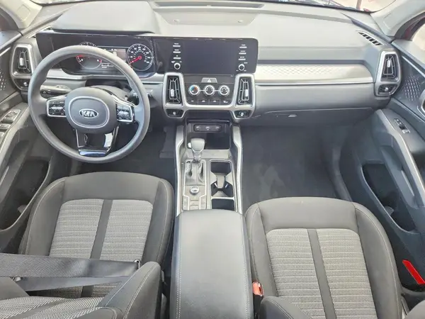 5XYRG4LC8MG066196 2021 KIA SORENTO - Image 8