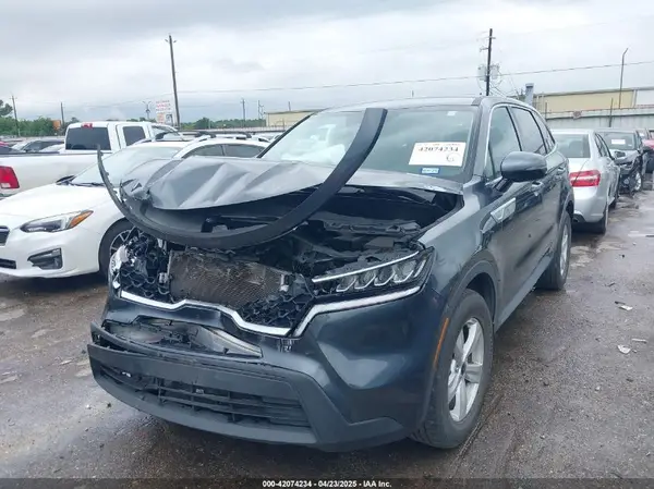 5XYRG4LC8NG116399 2022 KIA SORENTO - Image 2