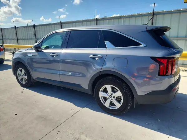 5XYRG4LC8NG130917 2022 KIA SORENTO - Image 2
