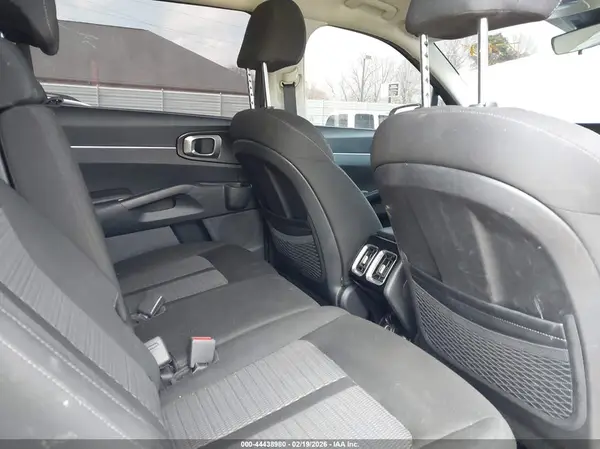 5XYRG4LC8PG171518 2023 KIA SORENTO - Image 8