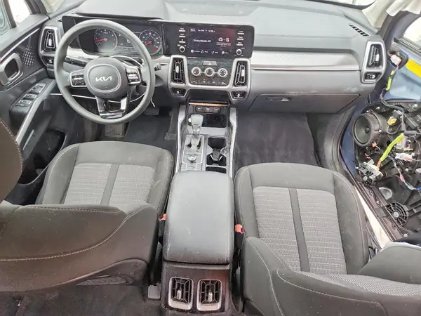 5XYRG4LC8PG172829 2023 KIA SORENTO - Image 8