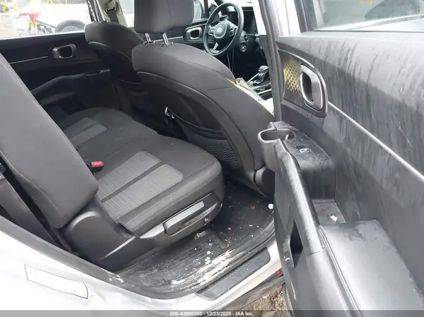 5XYRG4LC9MG019288 2021 KIA SORENTO - Image 8