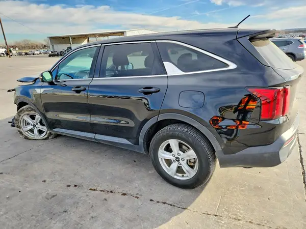 5XYRG4LC9MG052825 2021 KIA SORENTO - Image 2