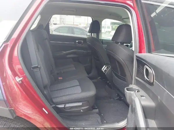 5XYRG4LC9NG091772 2022 KIA SORENTO - Image 8