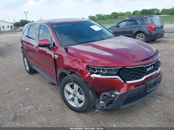 5XYRG4LC9NG109915 2022 KIA SORENTO - Image 1