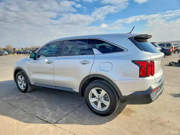 5XYRG4LC9NG116332 2022 KIA SORENTO - Image 2