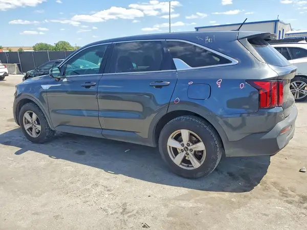 5XYRG4LC9NG134393 2022 KIA SORENTO - Image 2