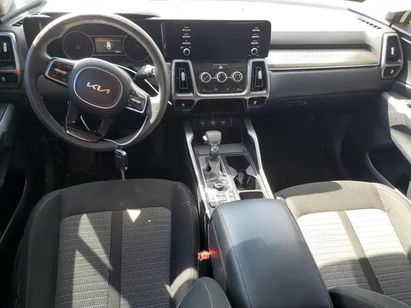 5XYRG4LC9PG172497 2023 KIA SORENTO - Image 8