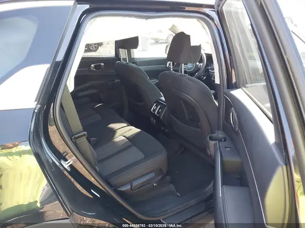5XYRG4LC9PG174475 2023 KIA SORENTO - Image 8