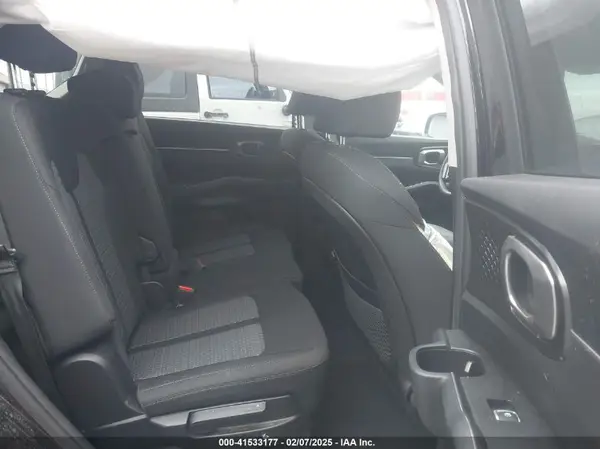 5XYRG4LC9PG190174 2023 KIA SORENTO - Image 8