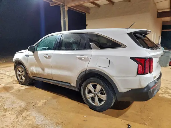 5XYRG4LCXMG017842 2021 KIA SORENTO - Image 2