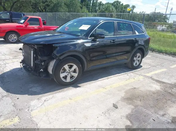 5XYRG4LCXMG022068 2021 KIA SORENTO - Image 2