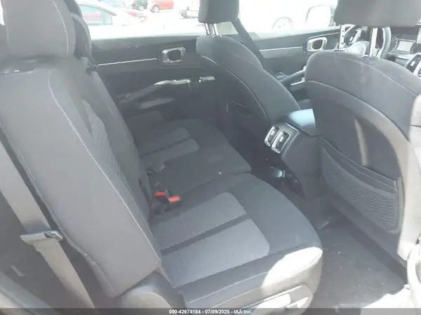 5XYRG4LCXMG022068 2021 KIA SORENTO - Image 8