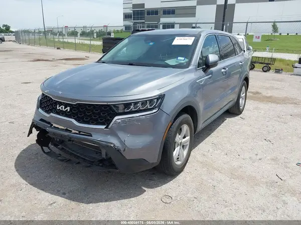 5XYRG4LCXNG099041 2022 KIA SORENTO - Image 2