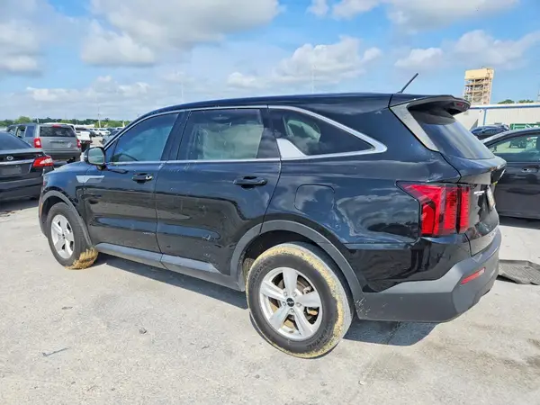 5XYRG4LCXNG110152 2022 KIA SORENTO - Image 2