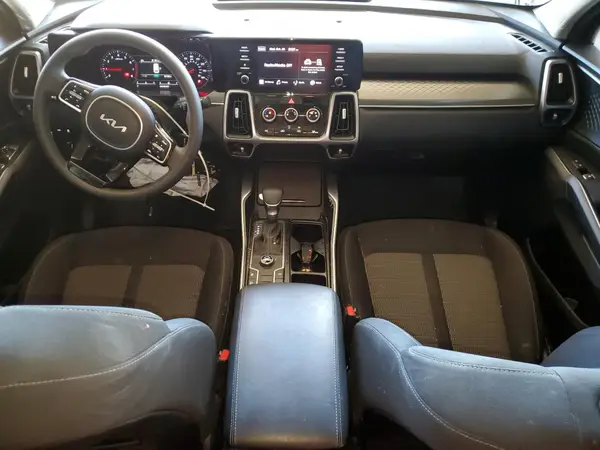 5XYRG4LCXNG124195 2022 KIA SORENTO - Image 8