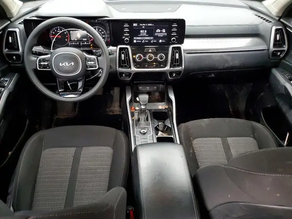 5XYRG4LCXNG128599 2022 KIA SORENTO - Image 8