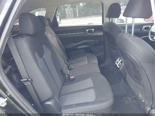 5XYRG4LCXNG131583 2022 KIA SORENTO - Image 8