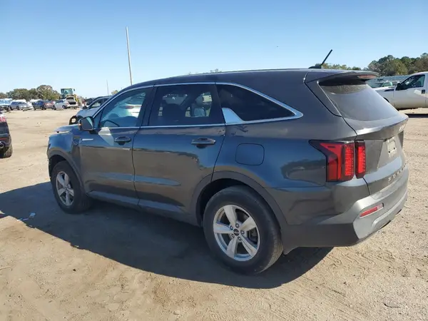 5XYRG4LCXNG138758 2022 KIA SORENTO - Image 2