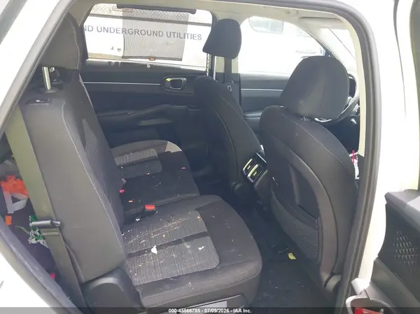 5XYRG4LCXNG141157 2022 KIA SORENTO - Image 8