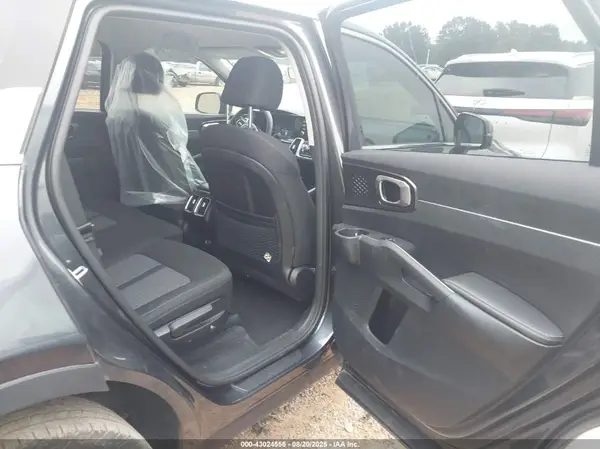 5XYRG4LCXPG200646 2023 KIA SORENTO - Image 8