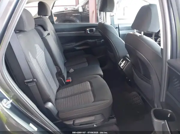 5XYRG4LCXPG209461 2023 KIA SORENTO - Image 8