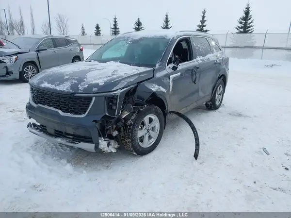 5XYRGDJC7SG318472 2025 KIA SORENTO - Image 2