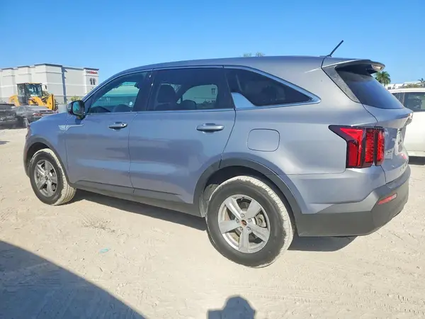 5XYRGDLC0MG018899 2021 KIA SORENTO - Image 2