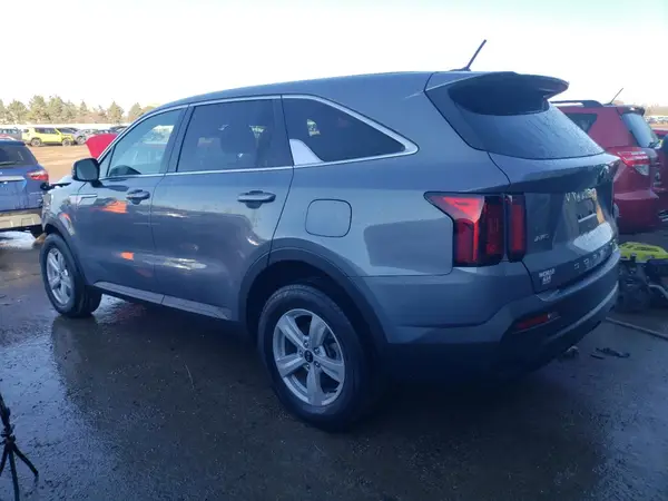 5XYRGDLC1MG038868 2021 KIA SORENTO - Image 2