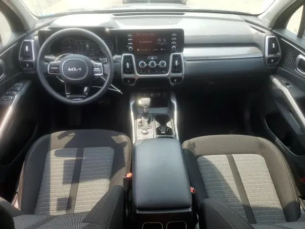 5XYRGDLC1NG085545 2022 KIA SORENTO - Image 8