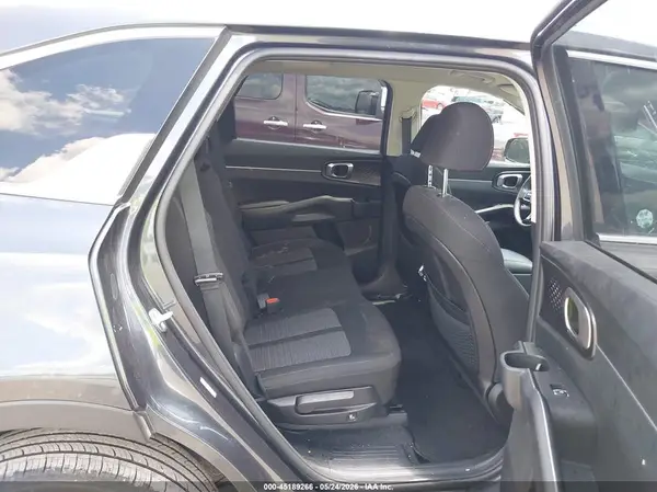 5XYRGDLC1PG204424 2023 KIA SORENTO - Image 8