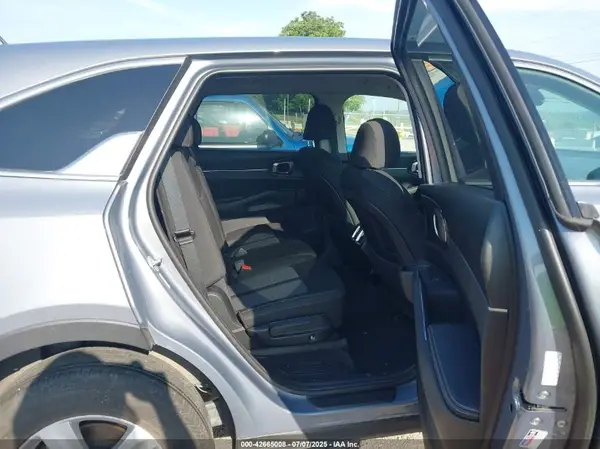 5XYRGDLC3MG004964 2021 KIA SORENTO - Image 8