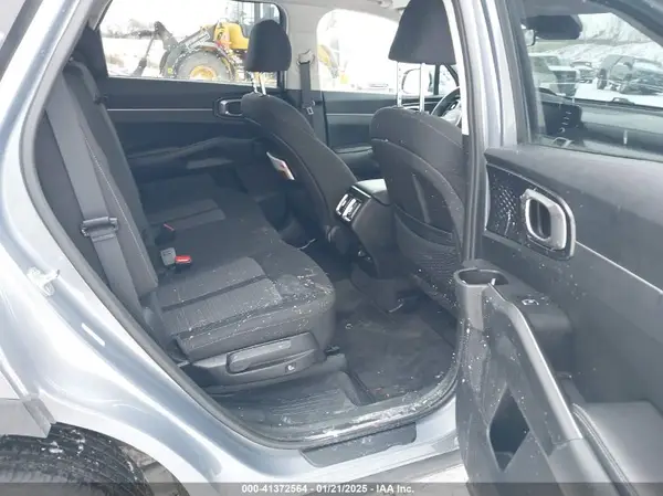 5XYRGDLC3NG103446 2022 KIA SORENTO - Image 8