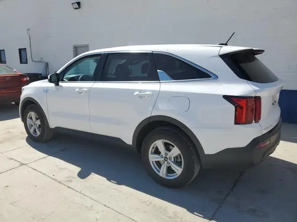 5XYRGDLC3PG242057 2023 KIA SORENTO - Image 2