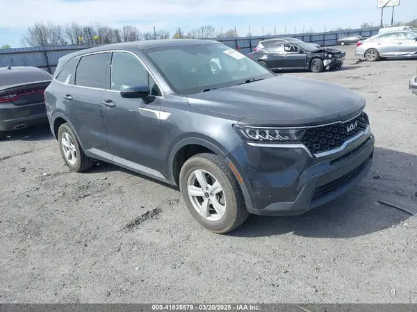 5XYRGDLC4NG084017 2022 KIA SORENTO - Image 1
