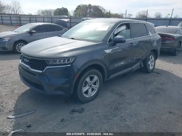 5XYRGDLC4NG084017 2022 KIA SORENTO - Image 2