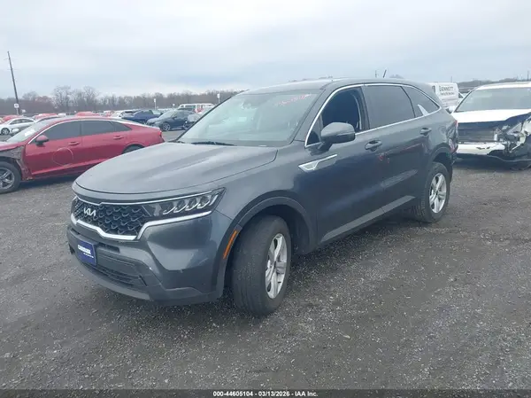 5XYRGDLC4NG097057 2022 KIA SORENTO - Image 2