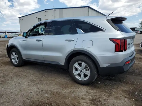 5XYRGDLC4NG099682 2022 KIA SORENTO - Image 2