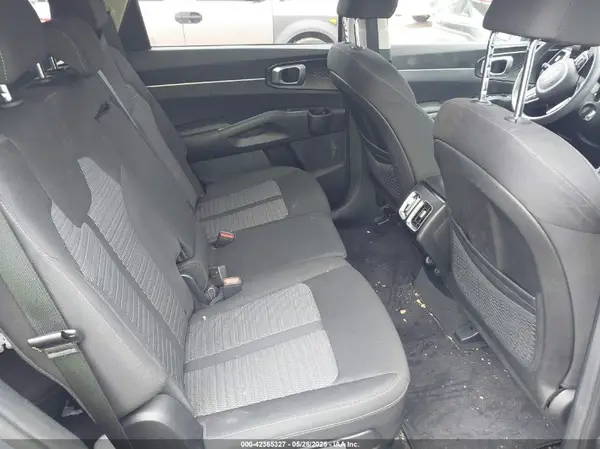 5XYRGDLC4PG162699 2023 KIA SORENTO - Image 8