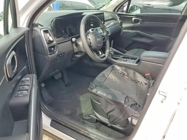 5XYRGDLC4PG177185 2023 KIA SORENTO - Image 8